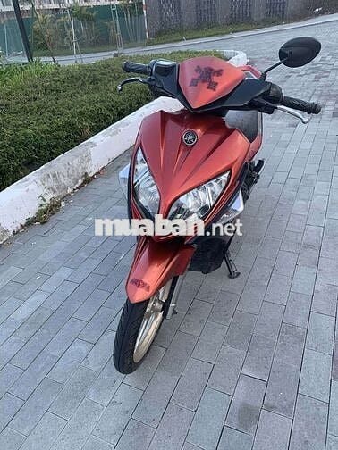 Yamaha Novolx 135 Cam đen