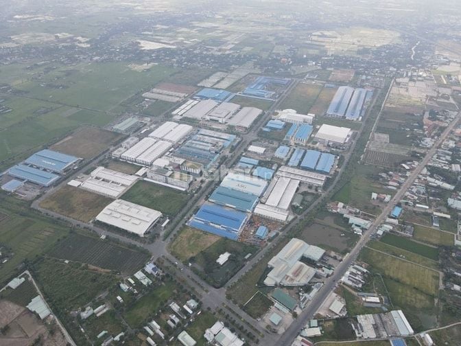 Cho thuê 1ha đất dịch vụ tại KCN Hòa Bình, vị trí đẹp ngay đầu KCN