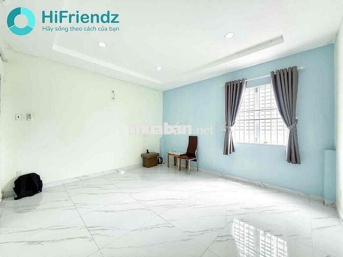 Studio trống sẵn Có cửa sổ và máy lạnh, khoá vân tay toilet riêng