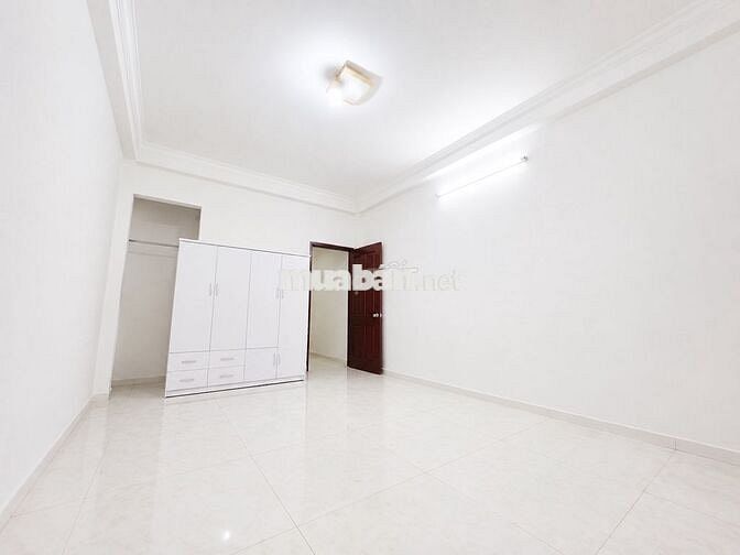 NHÀ Ở HẺM XE HƠI TẬN 3 PHÒNG NGỦ