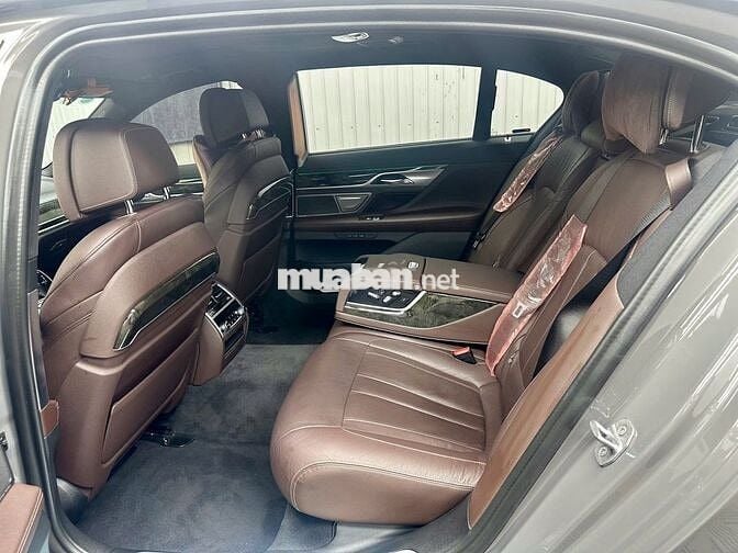 BMW 730 M Sport 2020 Xám 80.000 km