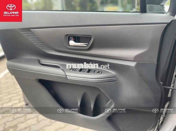 Toyota Avanza Premio 1.5G AT 2024 Bạc