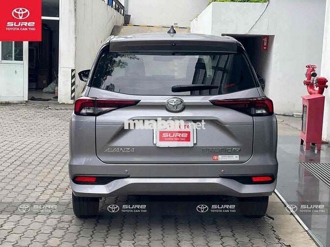 Toyota Avanza Premio 1.5G AT 2024 Bạc
