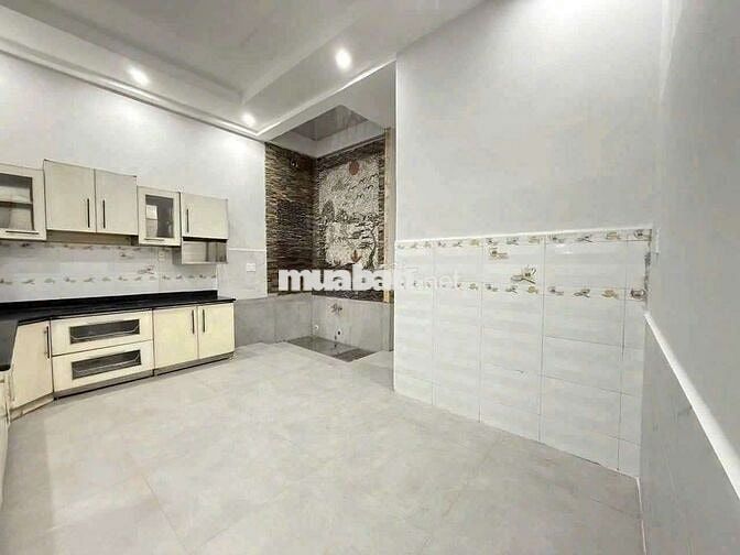 NHÀ 5X18 3 LẦU MT NGUYỄN VĂN KHỐI 5PN 6WC