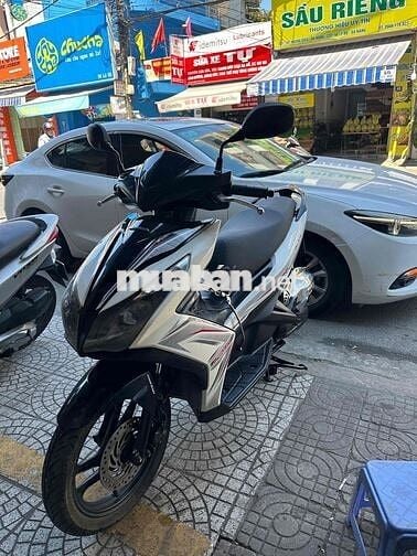Honda Air Blade Trắng đen