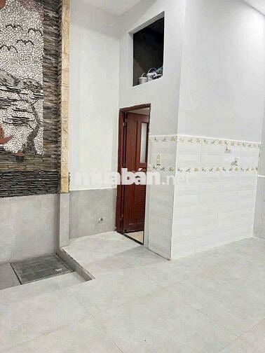 NHÀ 5X18 3 LẦU MT NGUYỄN VĂN KHỐI 5PN 6WC