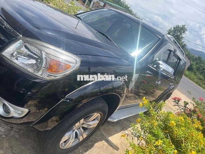 Ford Everest 2011 1 cầu Đen