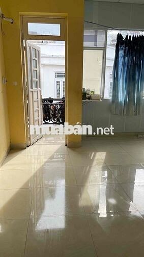 Cho thuê phòng ở lầu 2 sạch sẽ