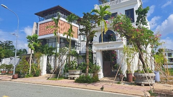 Đất kdc Bộ công an Phạm hữu lầu 156m2 giá 12.8 tỷ