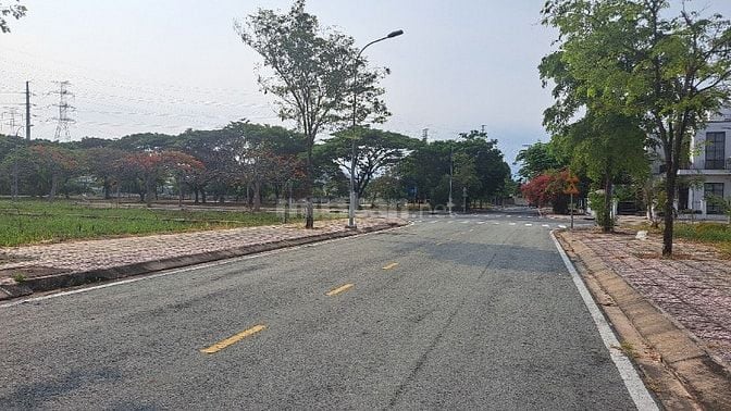 Đất kdc Bộ công an Phạm hữu lầu 156m2 giá 12.8 tỷ