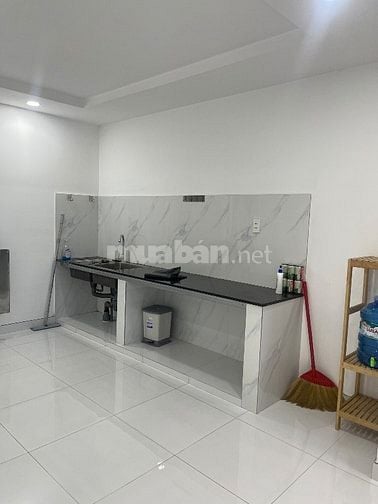 CHO THUÊ NHÀ MỚI SẠCH ĐẸP HẺM ĐỐI DIỆN BỆNH VIỆN HÓC MÔN
