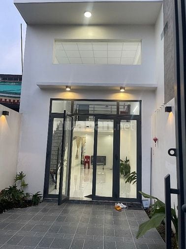 CHO THUÊ NHÀ MỚI SẠCH ĐẸP HẺM ĐỐI DIỆN BỆNH VIỆN HÓC MÔN