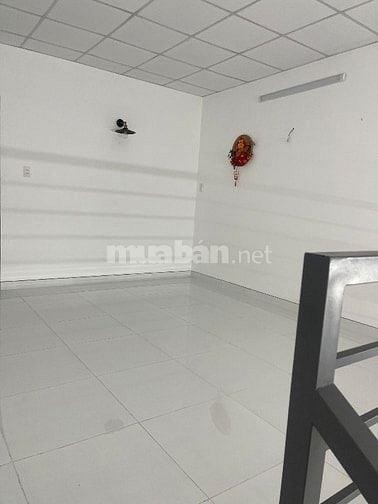 CHO THUÊ NHÀ MỚI SẠCH ĐẸP HẺM ĐỐI DIỆN BỆNH VIỆN HÓC MÔN