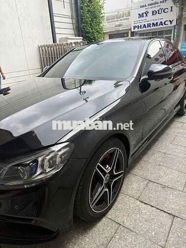 Mercedes C300 AMG 2019 Đen 62276 km