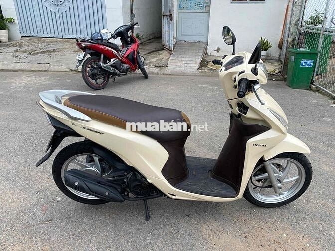Honda Vision 2017 màu Kem bstp chinh chu