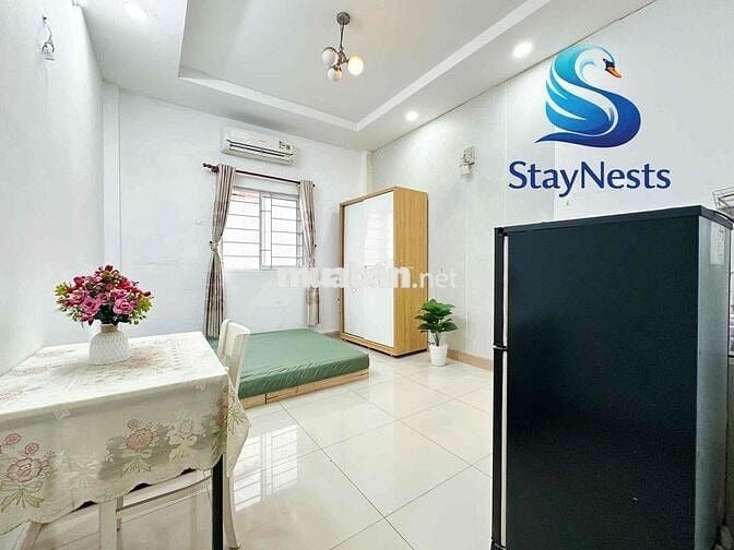 phòng cửa sổ trời đầy đủ nội thất ngay Etown Cộng Hoà - Cộng Hoà