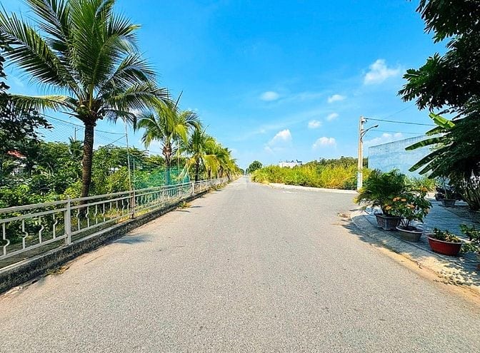 Chính Chủ Gửi Bán Lô Đất Đối Diện Kênh Quá Đẹp Giá Rẻ : 850Tr Shr 