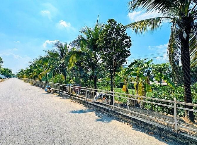 Chính Chủ Gửi Bán Lô Đất Đối Diện Kênh Quá Đẹp Giá Rẻ : 850Tr Shr 