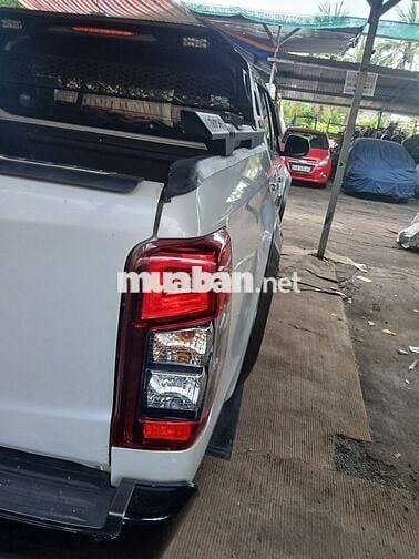 Mitsubishi Triton 2022 Trắng 57000 km