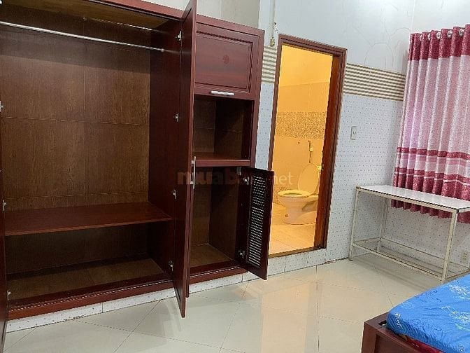 Chính chủ cho thuê phòng đầy đủ nội thất giá 3000k, bảo vệ 24/24