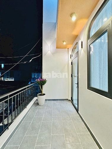 Hàng ngộp nhà giá 4 tỷ 990 triệu Đường Bùi Đình Túy, Bình Thạnh