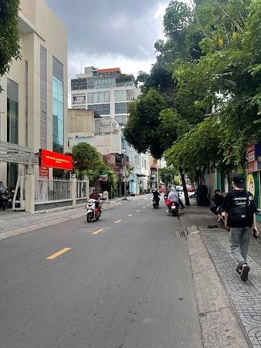  TÒA NHÀ TRUNG TÂM QUẬN 1, HẦM 7 TẦNG– DÒNG TIỀN ỔN ĐỊNH 250 TRIỆU/TH