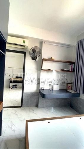 Chung cư Lữ Gia, Quận 11: 75m2, 2p ngủ, máy lạnh, ban công, 10,5tr