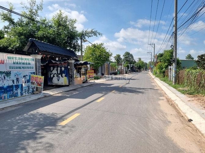 Đất phước đông đường nhựa kinh doanh. 227m2 giá 1,75 tỷ 