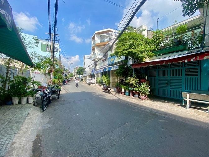 Siêu phẩm nhà HXH 2 MT trước sau ngay Tân Sơn Nhì DTSD: 102m² tiện xây
