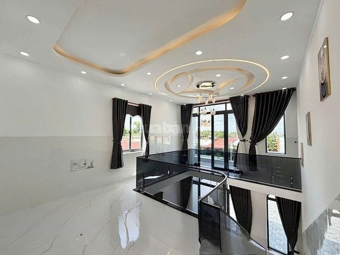 NHÀ Ở TÂN HIỆP - TP. HCM (TP. TÂN UYÊN CŨ) 
