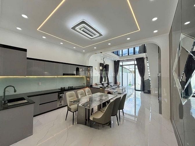NHÀ Ở TÂN HIỆP - TP. HCM (TP. TÂN UYÊN CŨ) 