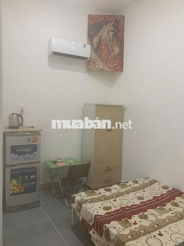 TRỐNG 2 PHÒNG TẦNG TRỆT KHU VỰC BÌNH THẠCH CÁCH IUH 900M GIÁ TỪ 3TR8