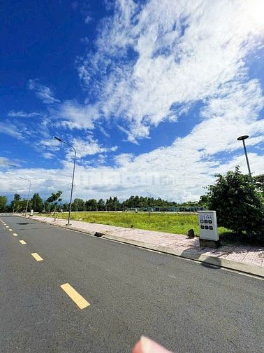 Chính chủ bán đất thổ cư 90m2 - Đường nhựa 7m - kế cận ECO RETREAT