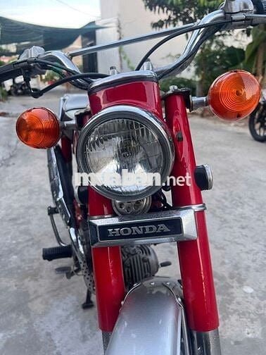 Honda 67 Đỏ, Bạc