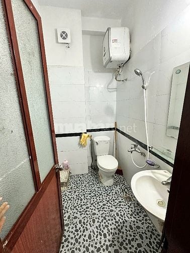Phòng trọ ngõ 232 Tôn Đức Thắng sát Mp oto đỗ cửa nội thất xịn sạch sẽ