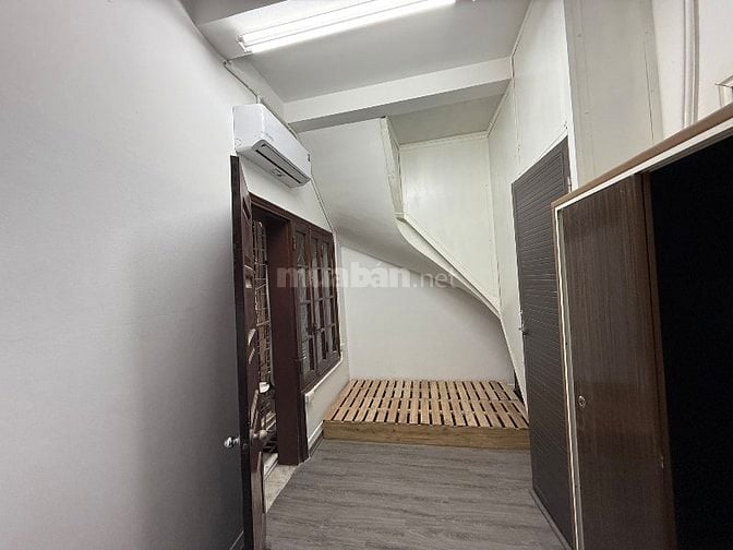 Phòng trọ ngõ 232 Tôn Đức Thắng sát Mp oto đỗ cửa nội thất xịn sạch sẽ