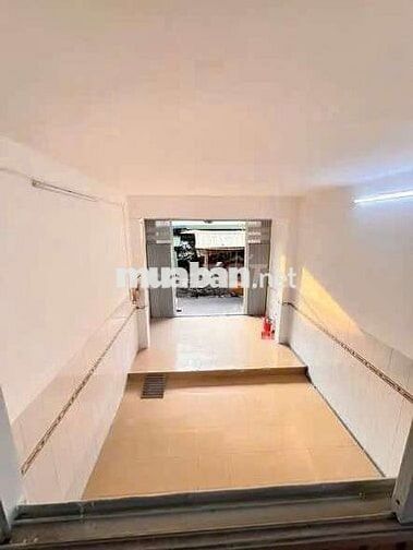 nhà nc mt chợ hxh 4x16 tr 1l 1 lầu 3pn 3vs  p19 Quận bình thanhh