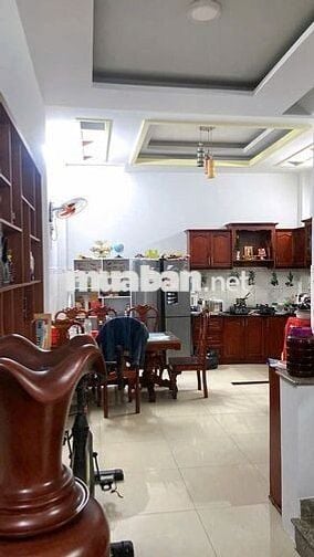 Cho thuê nhà 3 lầu giá rẻ hẻm đẹp  phường Tân Chánh Hiệp Q12