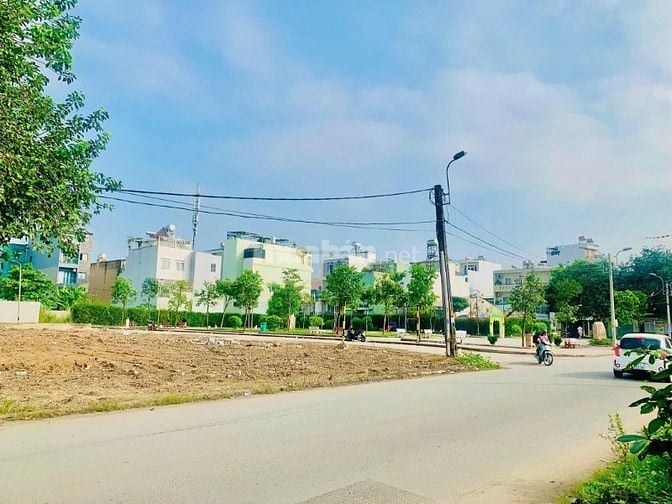 Lô đất góc 2MT Lê Hữu Kiểu đối diện Villa Mỹ Tâm_CN 391m2_ 160tr/m2 TL