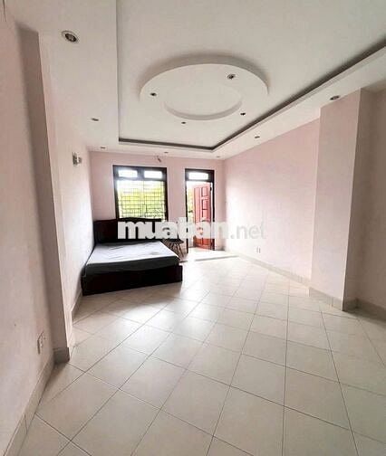 Cho thuê nhà HXH 496 Dương Quảng Hàm, p6, Gò Vấp :4mx25m (Trệt 2 Lầu)