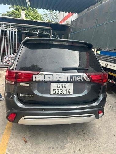 Mitsubishi Outlander CVT 2022 69.000km Xám