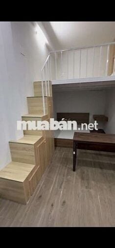 còn 2 phòng trước và giữa căn hộ mặt tiền đường 7m5