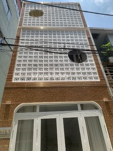 Bán nhà hẻm 986 Cách Mạng Tháng 8 gần ngã ba ông Tạ