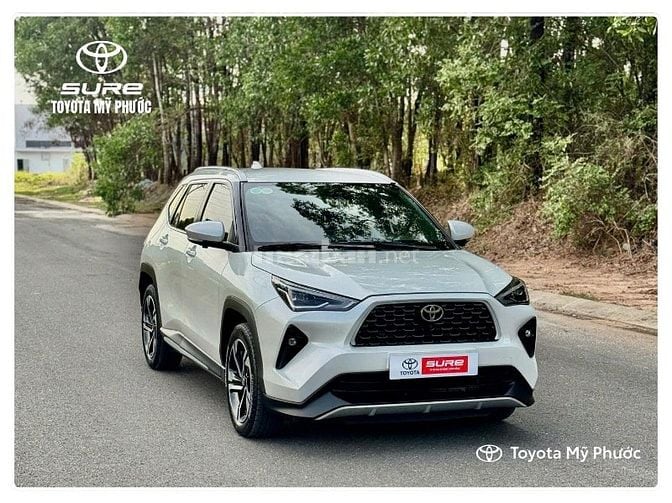 🚘Toyota YARIS CROSS 🔹️ Màu trắng ngọc trai sang trọng, ODO 38.000 km
