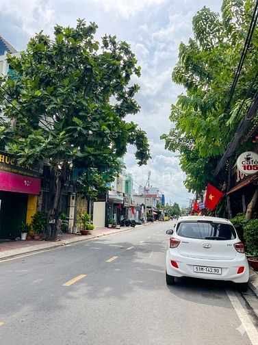 Bán gấp nhà Phạm Văn Đồng - Gigamall - 151m2 - 3 tầng - chỉ 72tr/m2