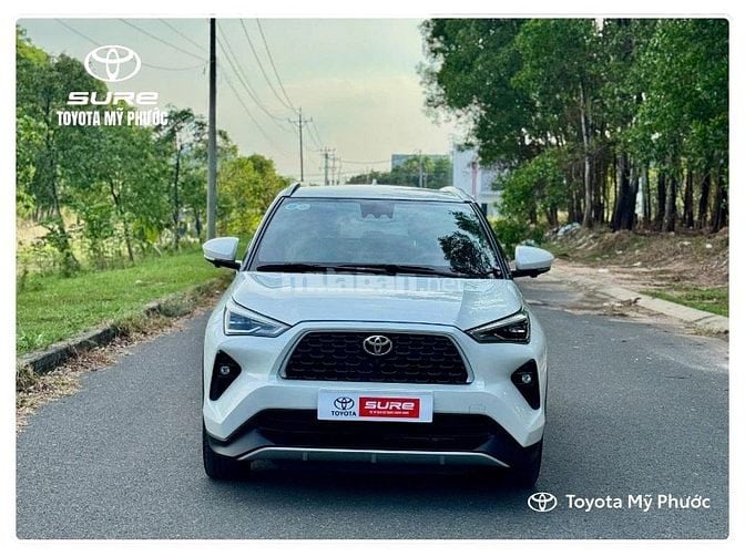 🚘Toyota YARIS CROSS 🔹️ Màu trắng ngọc trai sang trọng, ODO 38.000 km