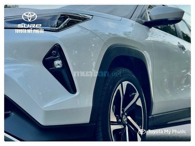 🚘Toyota YARIS CROSS 🔹️ Màu trắng ngọc trai sang trọng, ODO 38.000 km