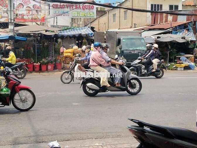 Cho thuê mặt bằng kính doanh đường Trường Chinh sầm uất