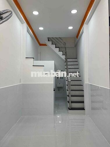 Chính chủ bán nhà giá rẻ ngay công viên cầu Số 2 giá 1ty860