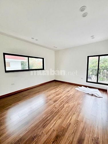 BÁN BIỆT THỰ VIP CẦU GIẤY_3 THOÁNG_GẦN CÔNG VIÊN_220M_MT 13,5M_91 TỶ